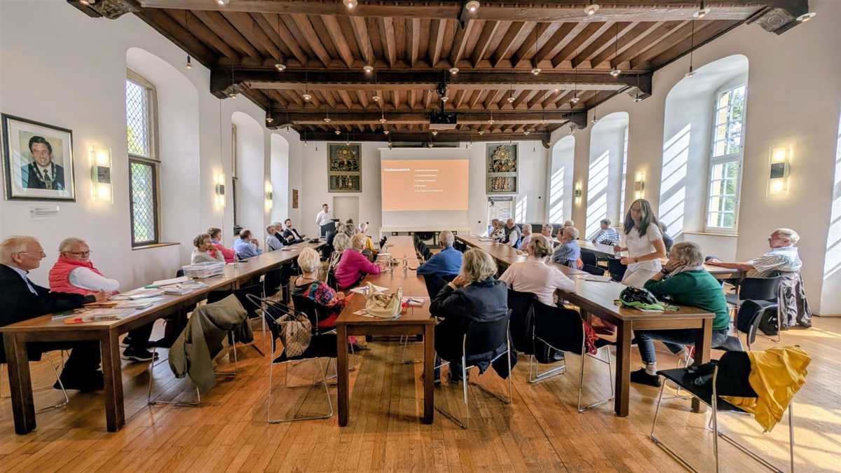 Besucher Onlinebanking Kapitelsaal